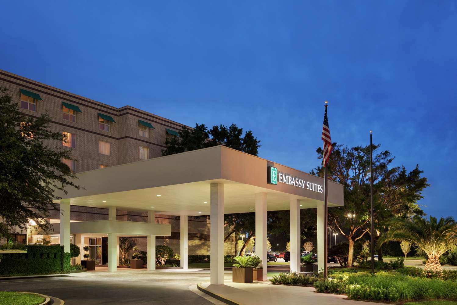 Embassy Suites by Hilton Brunswick 2
