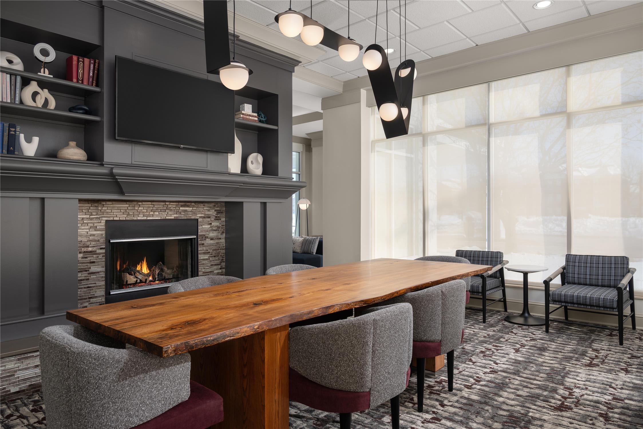 Hilton Garden Inn Indianapolis/Carmel 2
