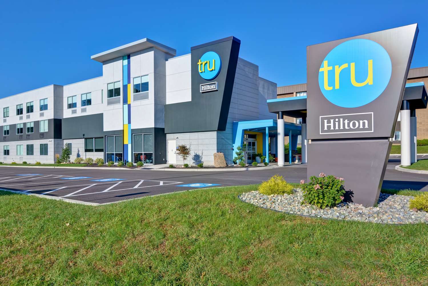 Tru by Hilton Syracuse North Airport Area 1