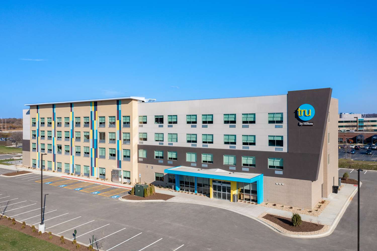Tru By Hilton Naperville Chicago 1