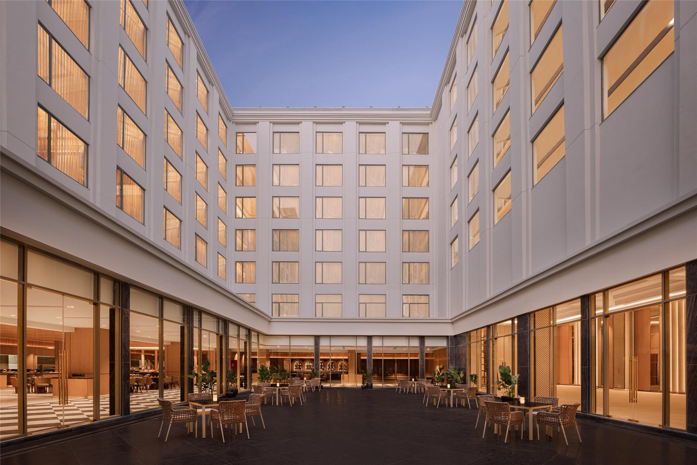 DoubleTree By Hilton Bengaluru Airport 2
