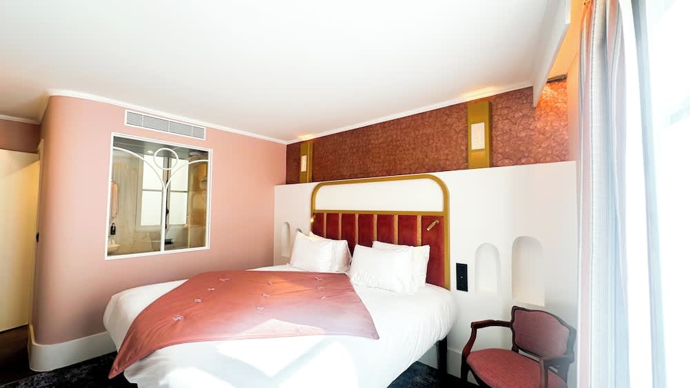 Hôtel BOHEM, Sacré-Cœur 2