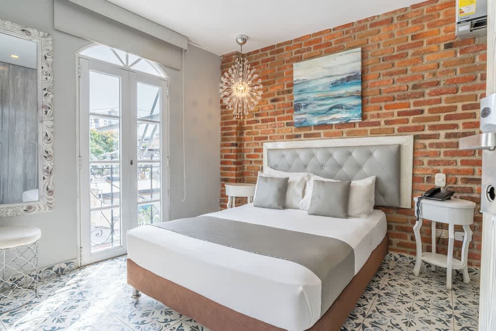 Hotel Boutique ADAZ 1
