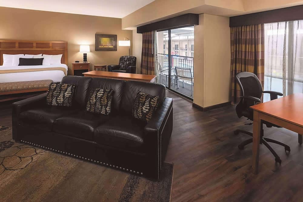 Wyndham Bloomington - Mall of America 1
