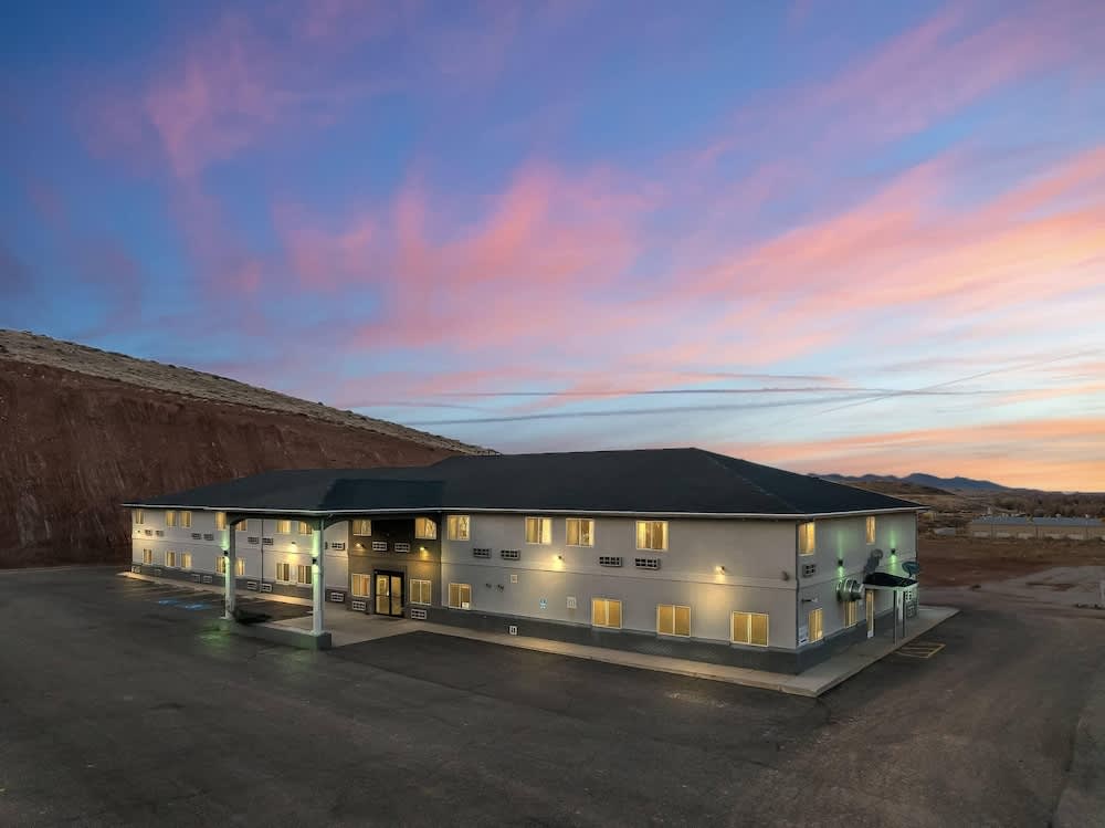Quality Inn & Suites Salina National Forest Area 1