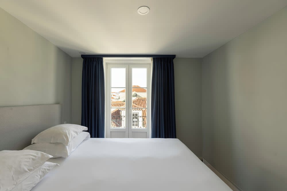 Esqina Apartments 2