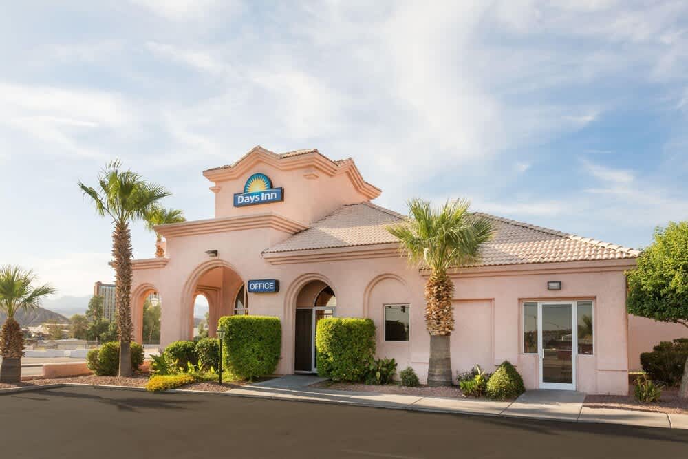Days Inn by Wyndham Bullhead City 1