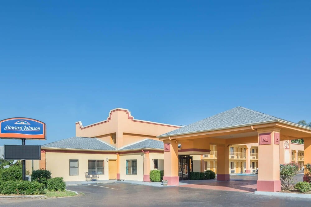 Howard Johnson by Wyndham Vicksburg 1