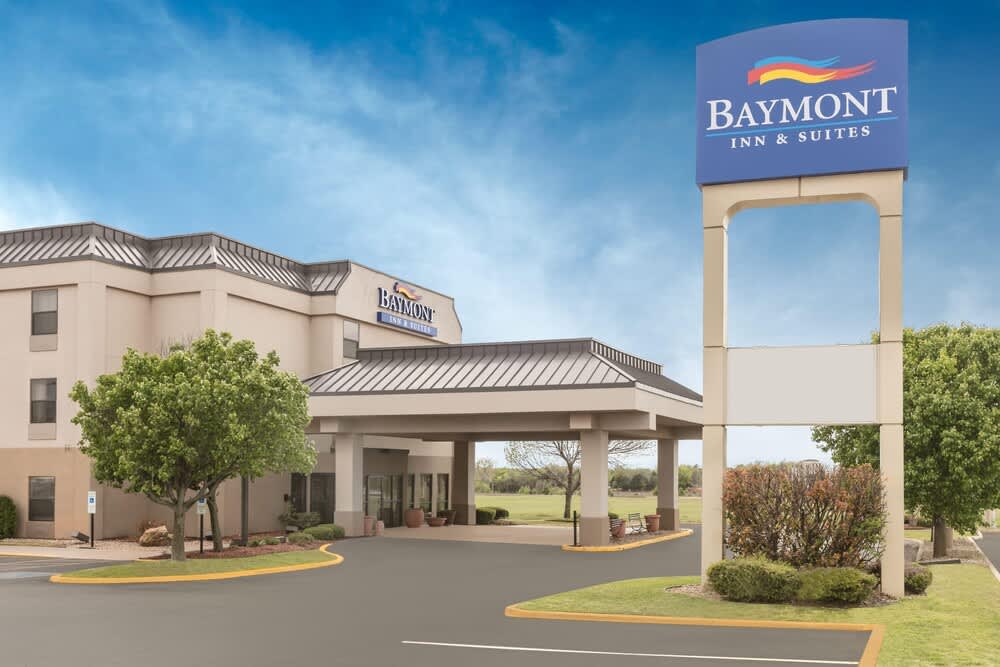 Baymont by Wyndham Oklahoma City/Quail Springs 1