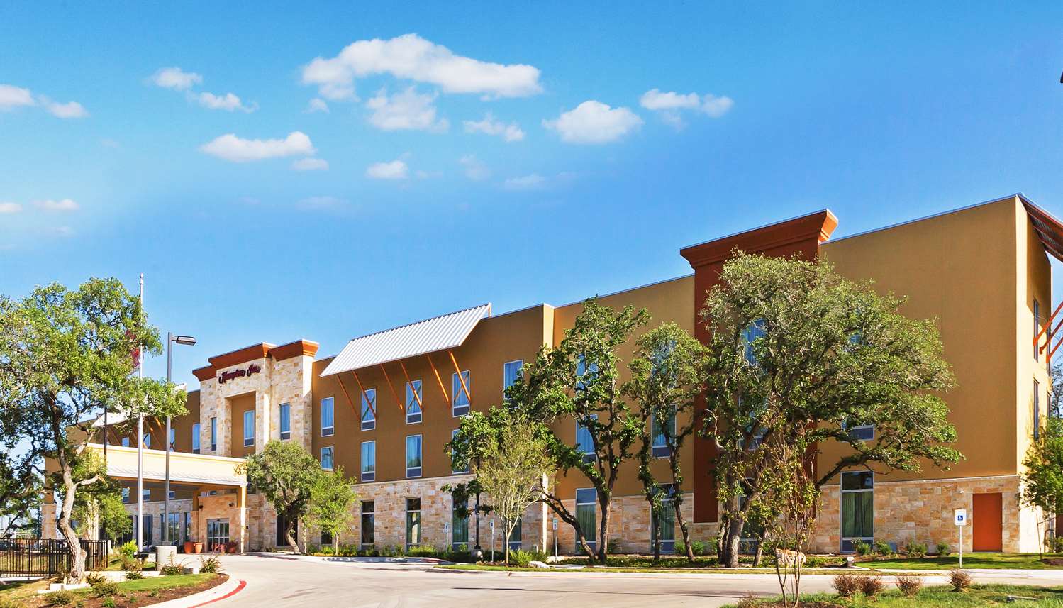 Hampton Inn Austin Oak Hill 1