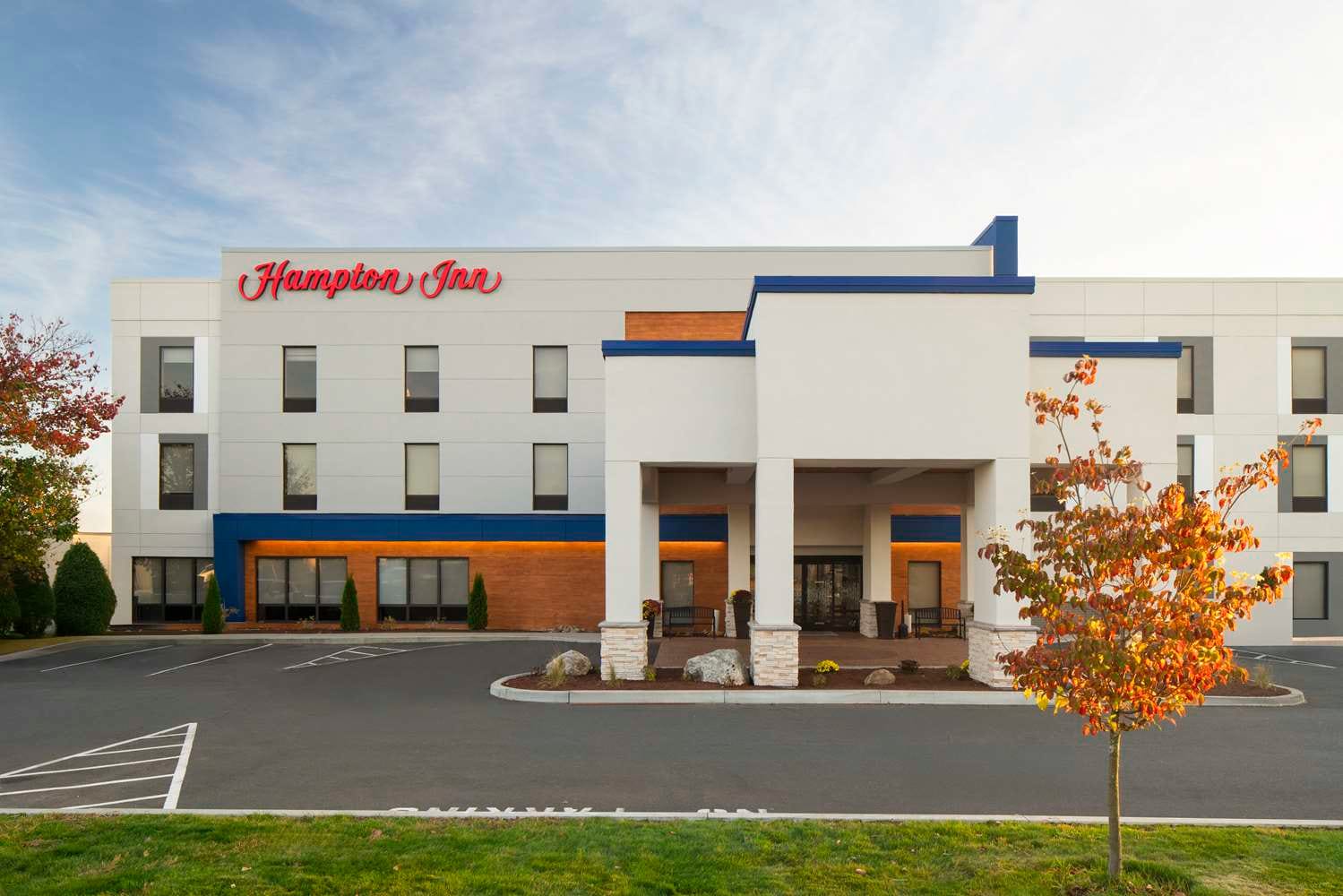 Hampton Inn Chicopee/Springfield 2