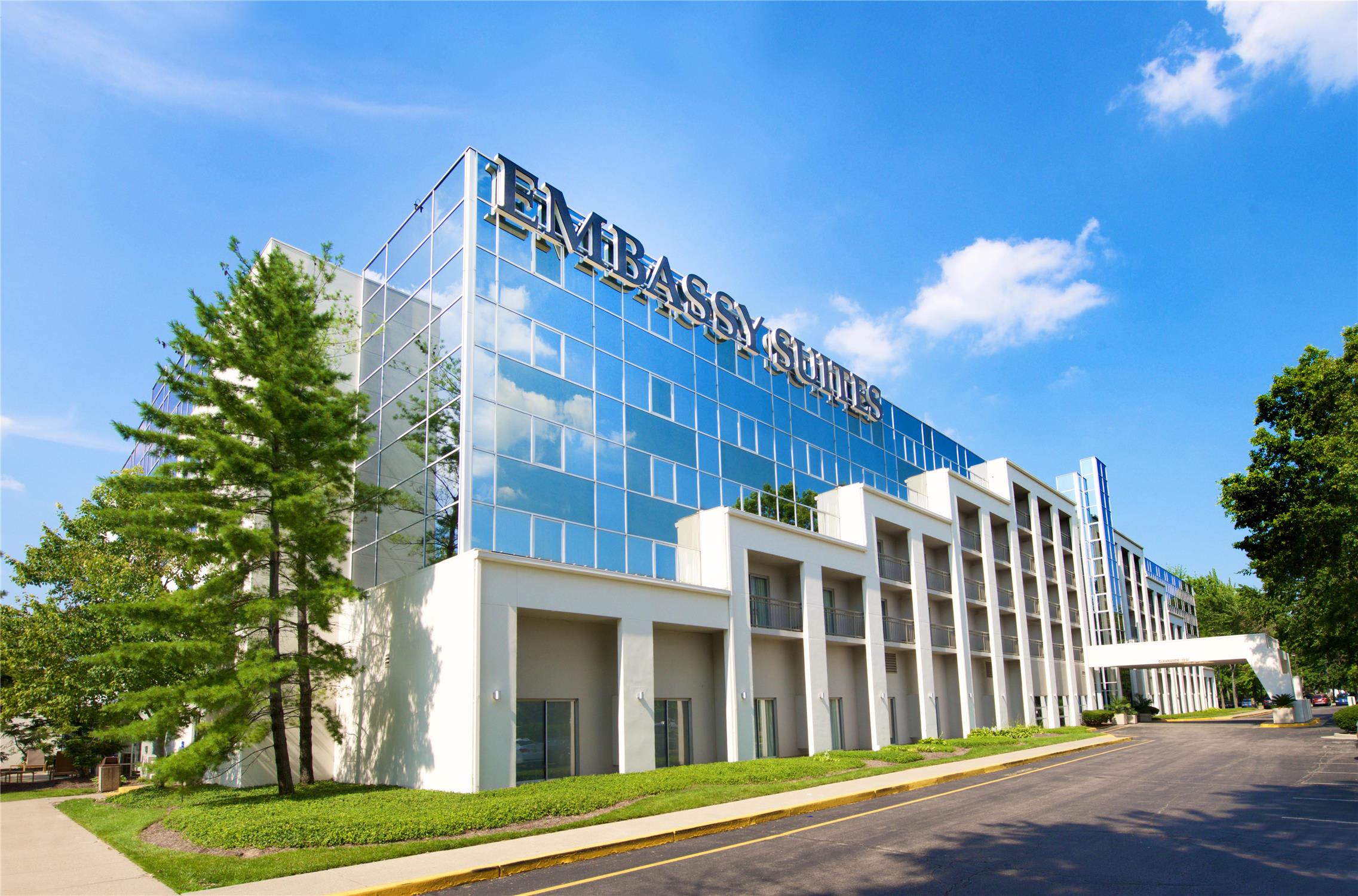 Embassy Suites by Hilton Cincinnati Northeast - Blue Ash 1