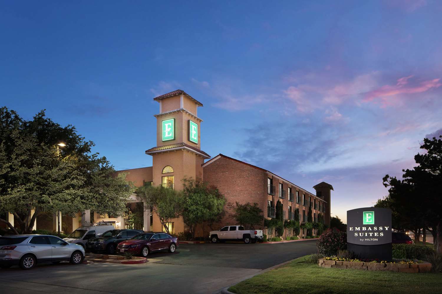 Embassy Suites by Hilton Lubbock 2