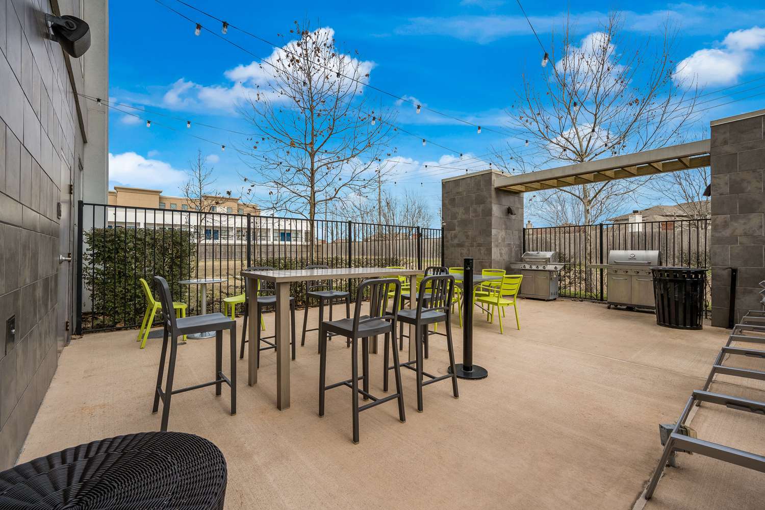 Home2 Suites by Hilton Baytown 2