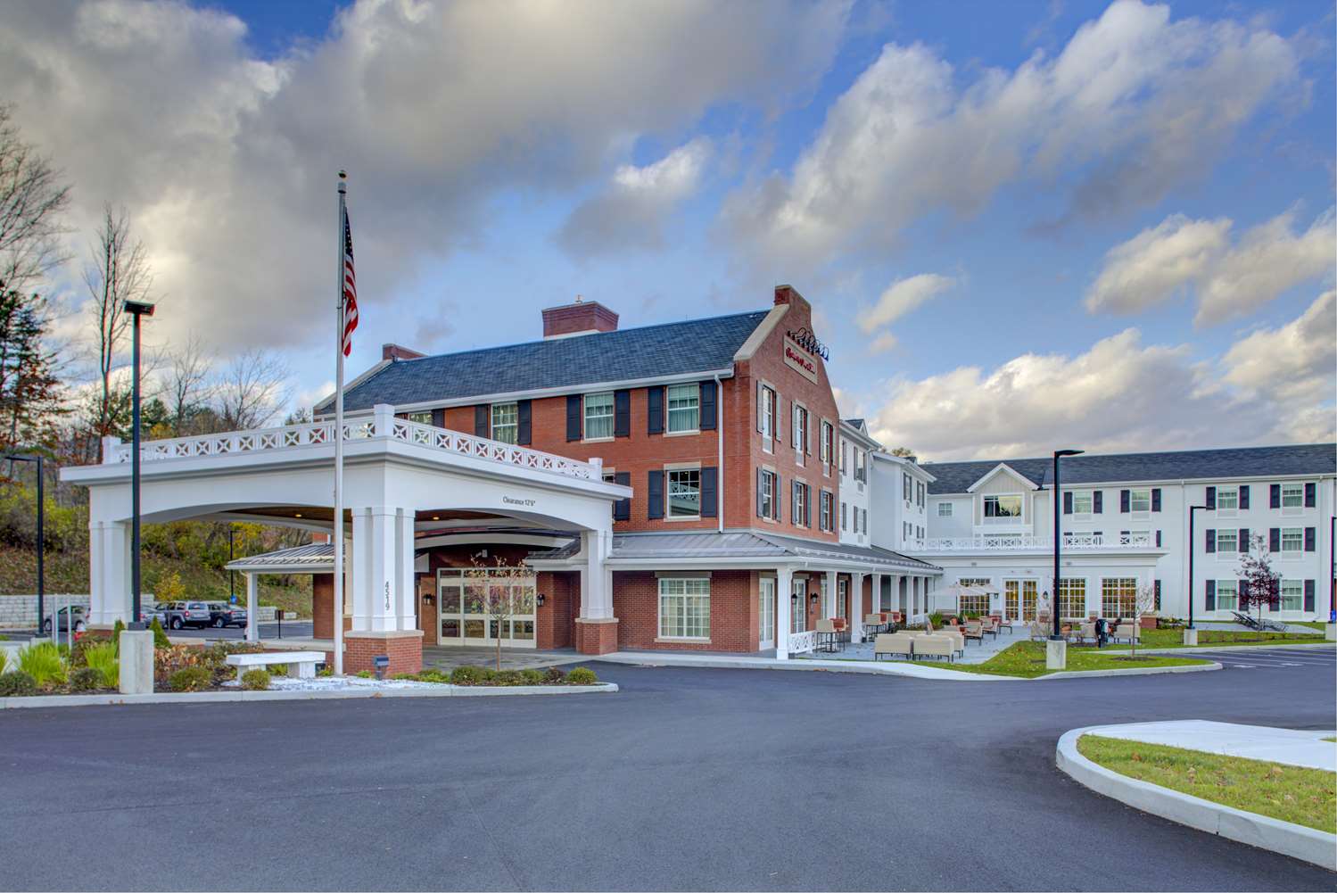 Hampton Inn & Suites Manchester, Vt 1