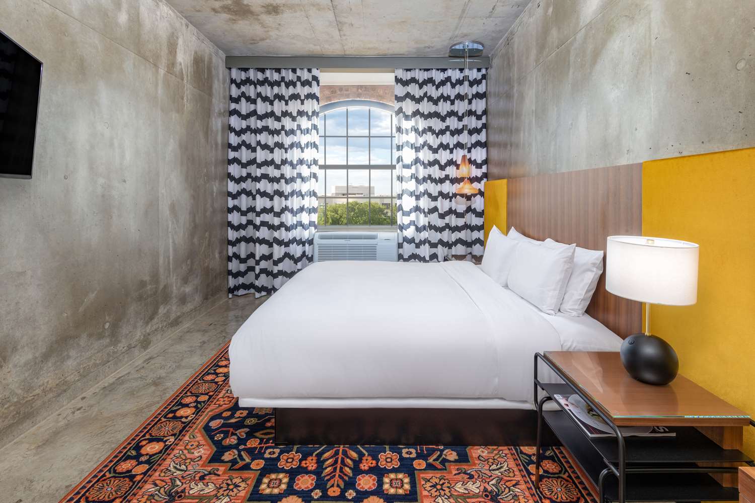 NYLO Las Colinas Hotel, Tapestry Collection by Hilton 1