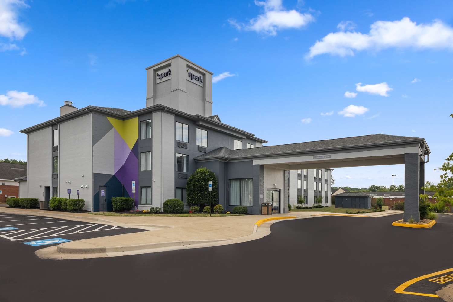 Spark By Hilton Fredericksburg Southpoint 1