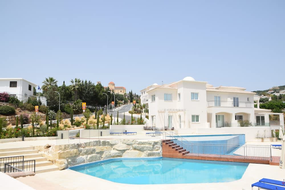 Tala Luxury apartments with pool by Raise 1
