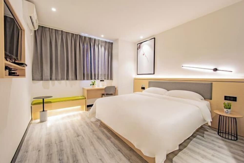 Changee Hotel (Haikou Qilou Old Street Nanya Plaza) 2