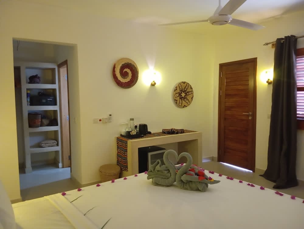 Aluna Beach House 2