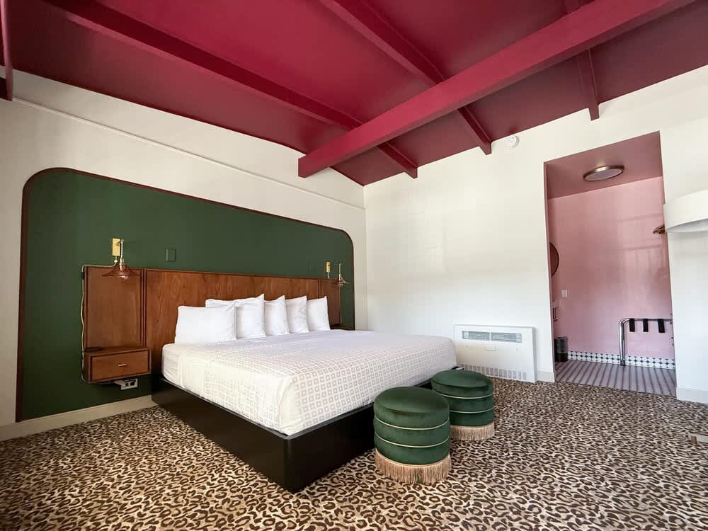 Best Western University Inn 1