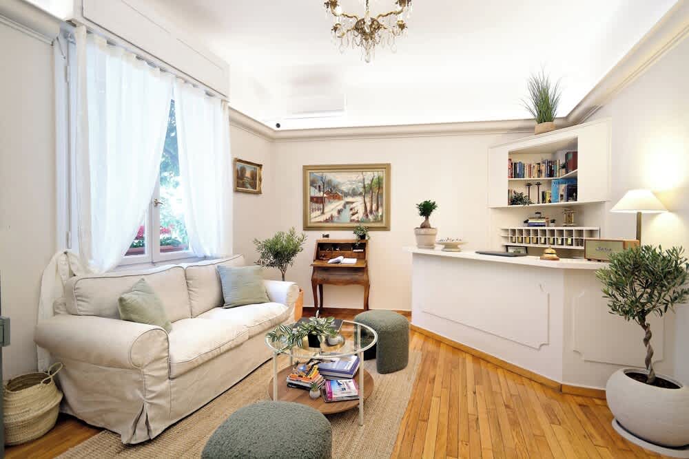 Art Gallery Hotel 1