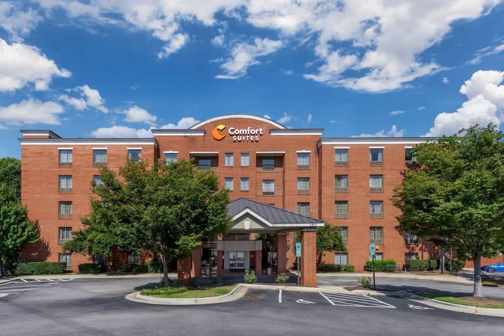 Comfort Suites Regency Park 1