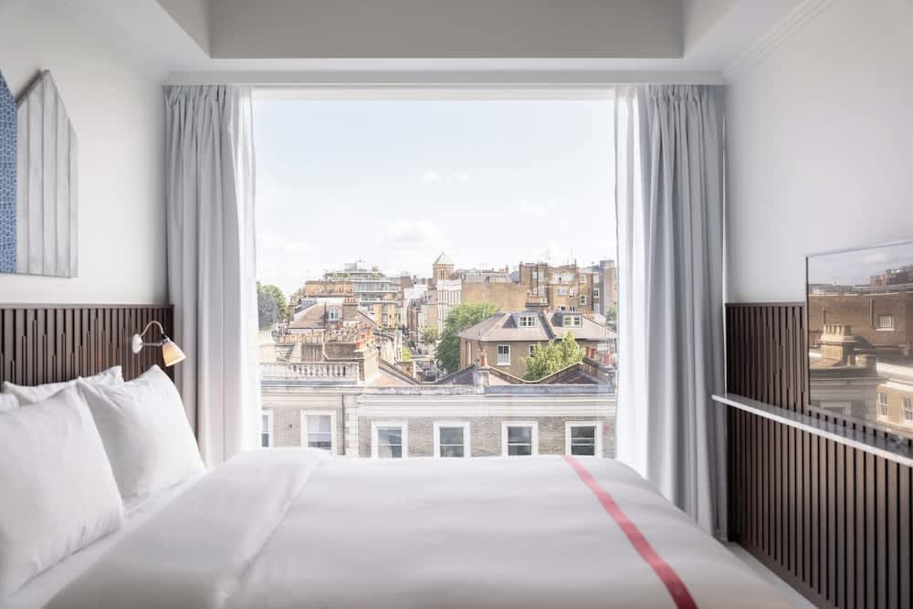 Ruby Zoe Hotel London by IHG 2