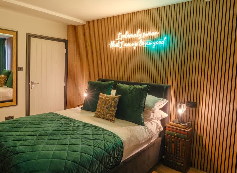 Ricky Road Guest House 2