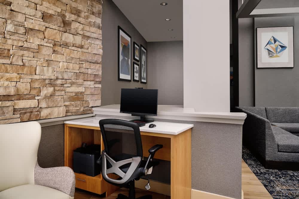 Hyatt Place Grand Rapids South 2