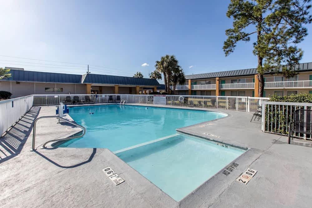 Quality Inn & Suites Conference Center Thomasville 1