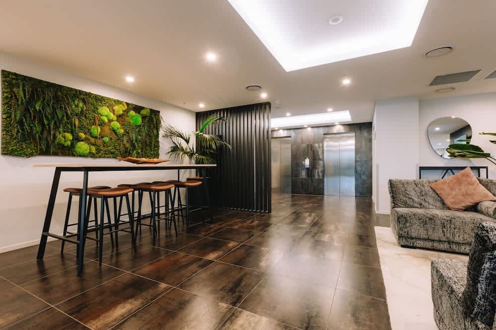 Ramada by Wyndham Newmarket Auckland 2