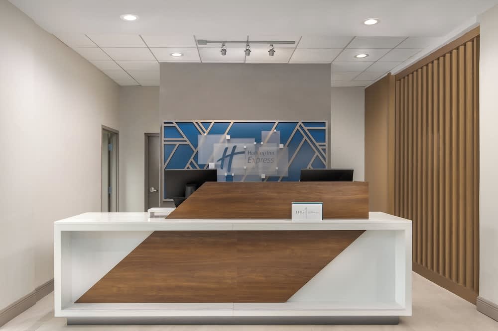 Holiday Inn Express & Suites MIAMI-KENDALL by IHG 2