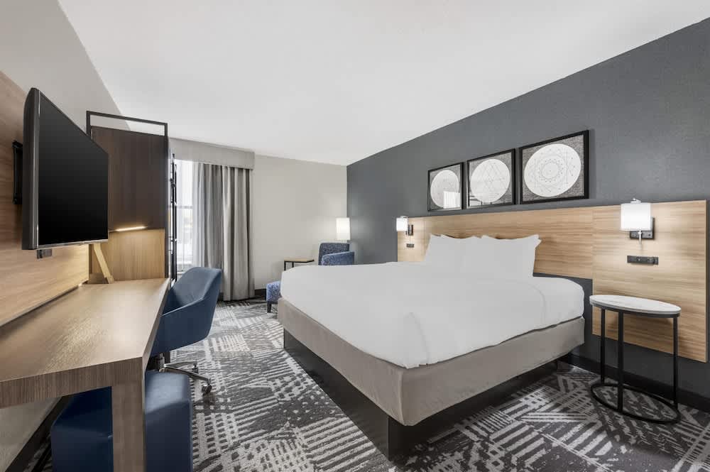 Best Western Plus Indianapolis NW Hotel 1