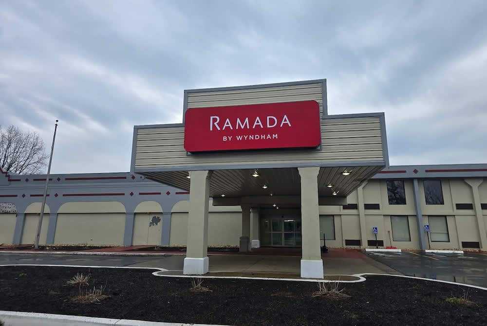 Ramada by Wyndham New Kensington 1