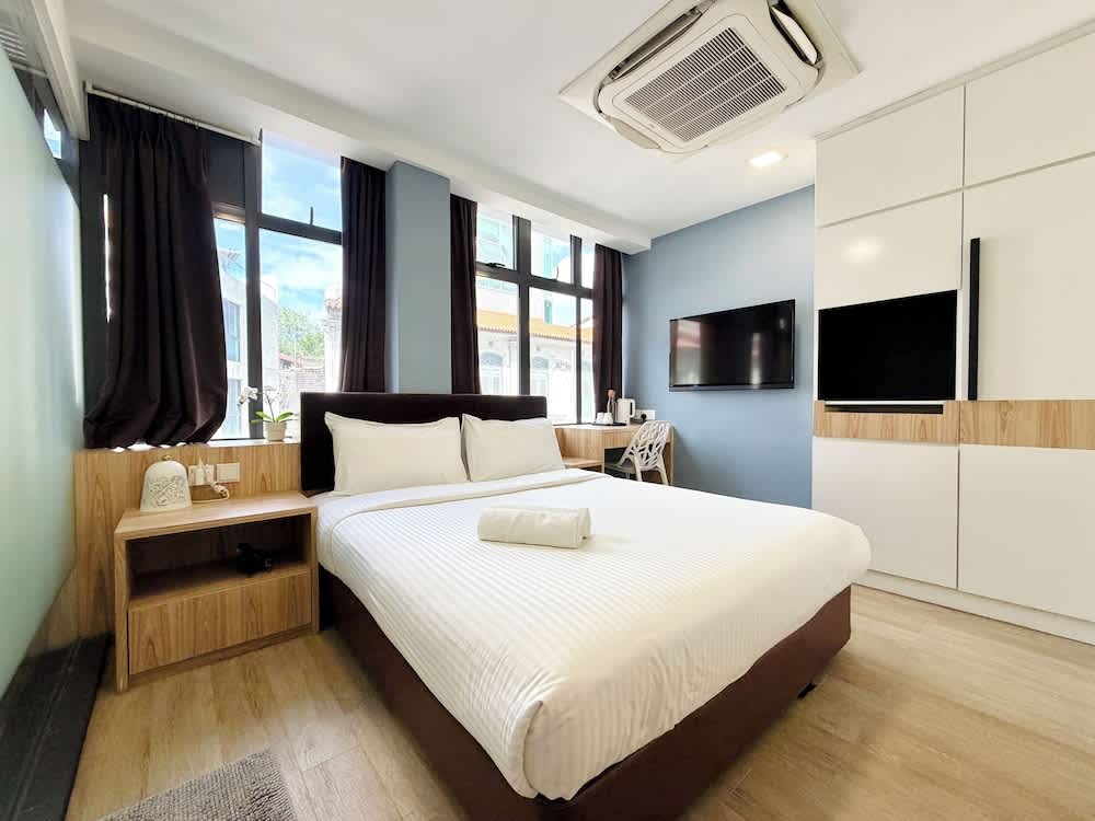Aura Hotel Mackenzie 1