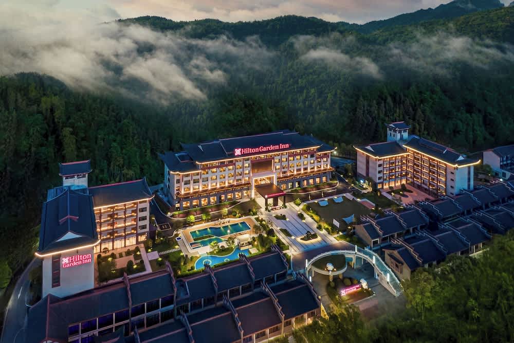 Hilton Garden Inn Zhangjiajie Wulingyuan 1