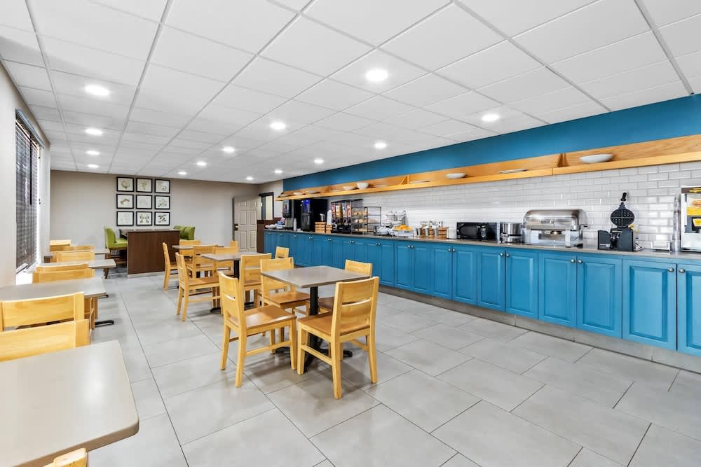 Country Inn & Suites by Radisson, Aiken South 1