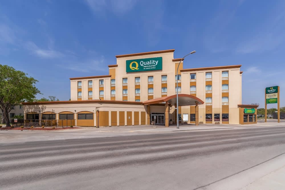 Quality Inn & Suites 1