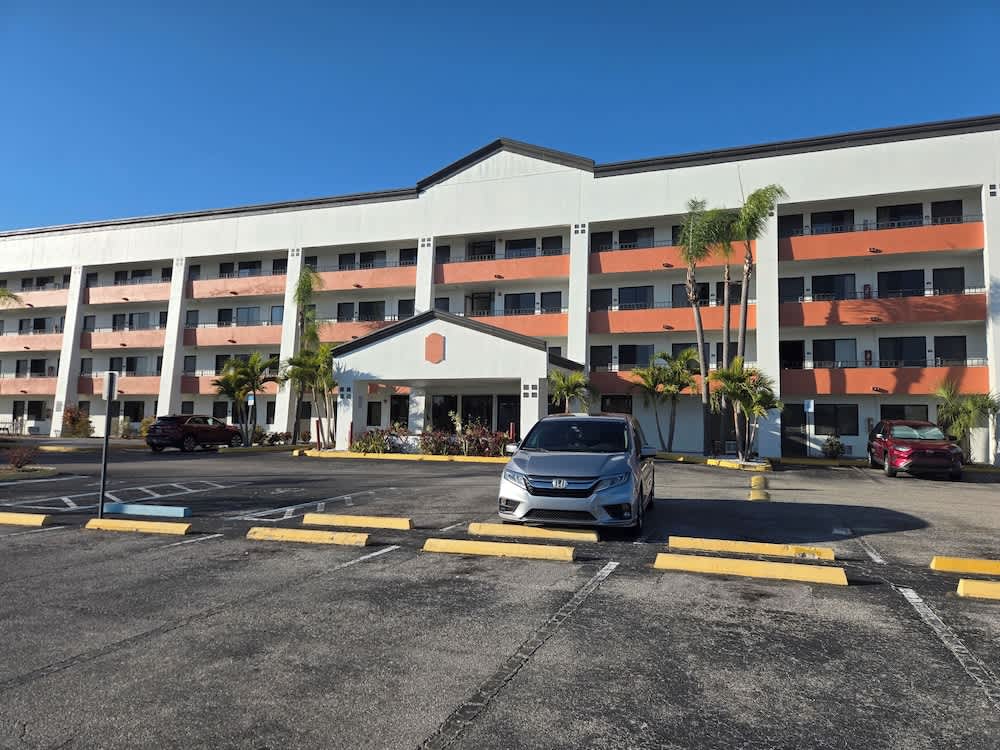 Stay Inn & Suites 1