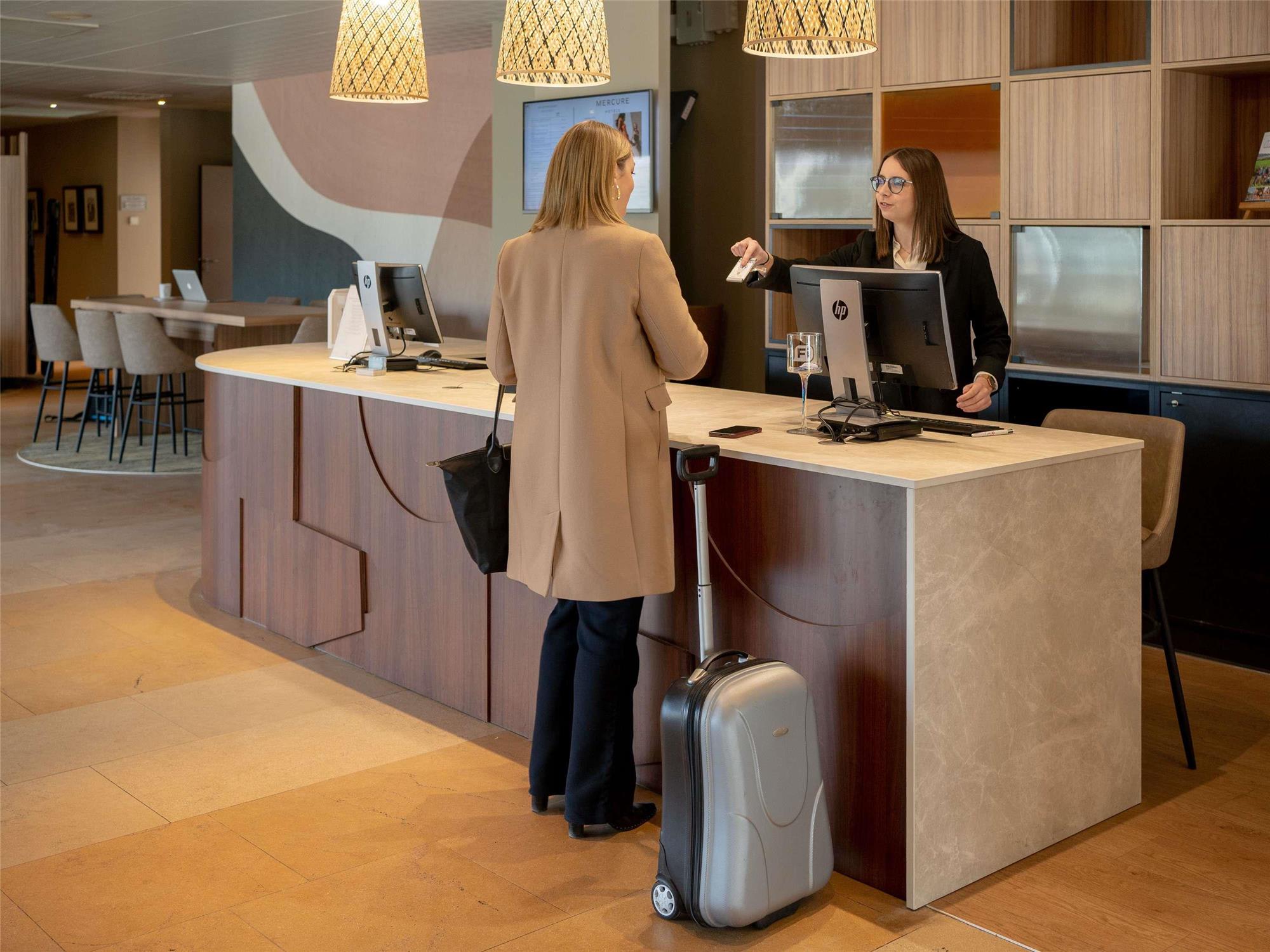 Mercure Auxerre Autoroute du Soleil 2