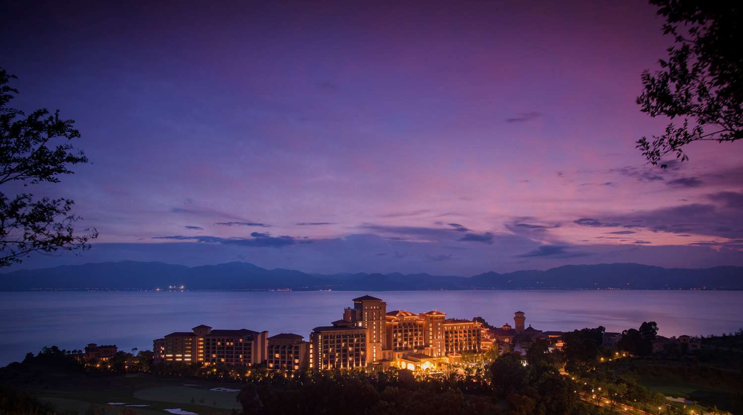 Hilton Yuxi Fuxian Lake 2