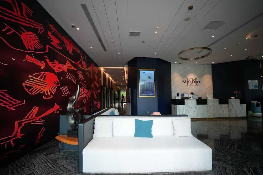 Mercure Shanghai Hongqiao Railway Station 2
