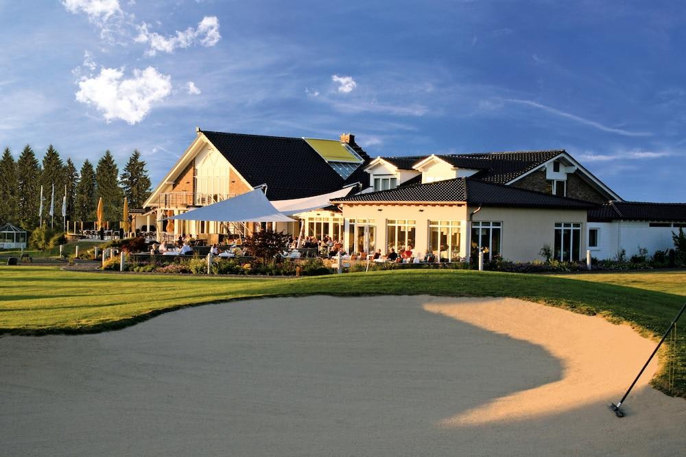 Golf & Resort Hotel Gut Heckenhof im Siegtal zwischen Bonn und Köln 1