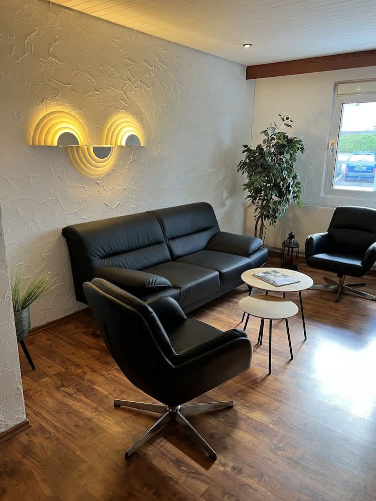 Hotel Bitzer Backnang Zentrum 24h Check In Frühstück zubuchbar gratis Parkplätze 2