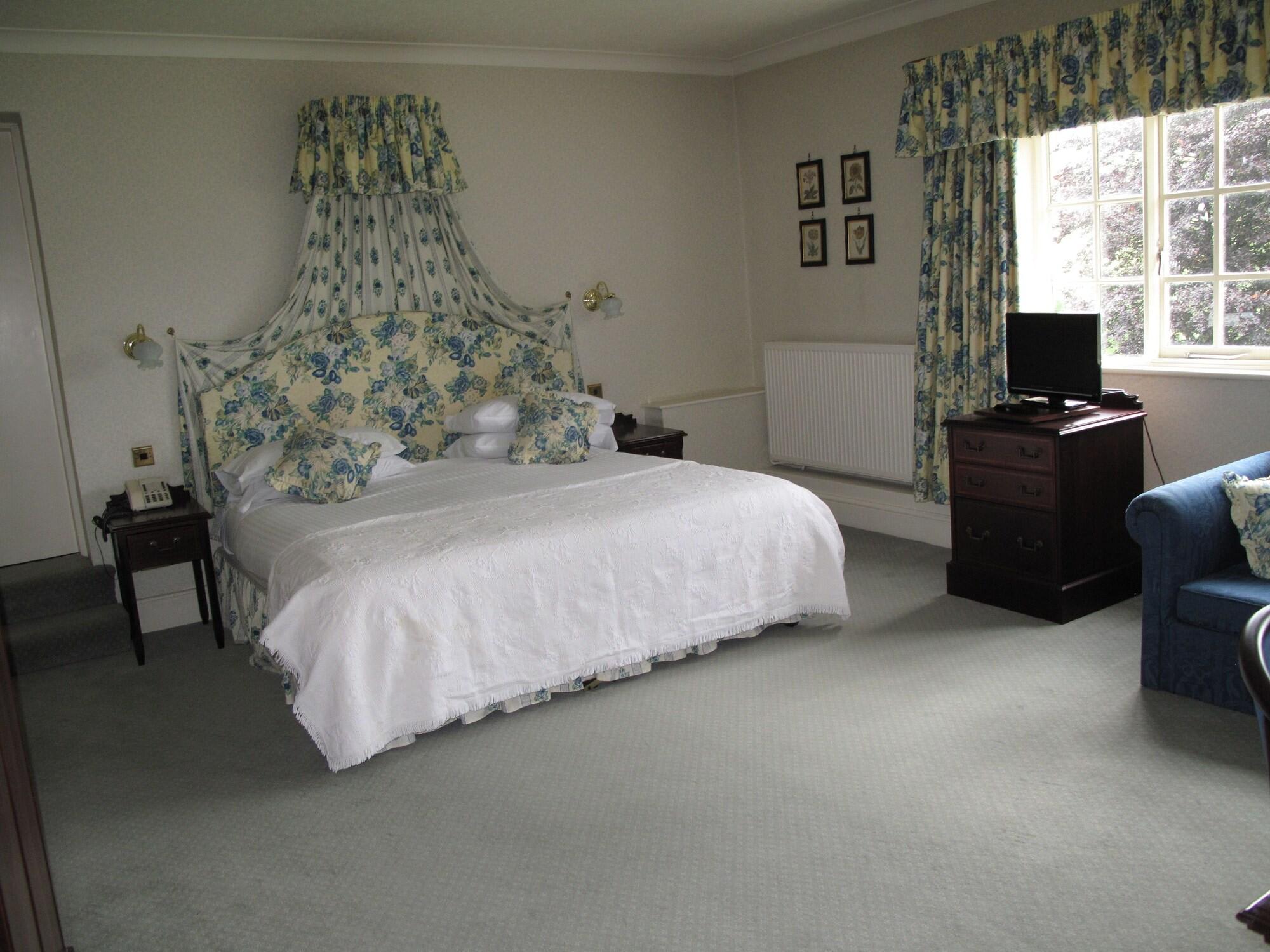 The Izaak Walton Hotel 1