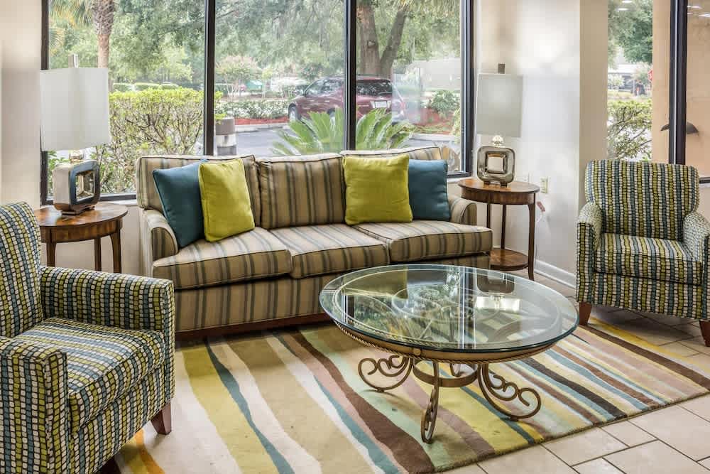 Econo Lodge Palm Coast Central 1