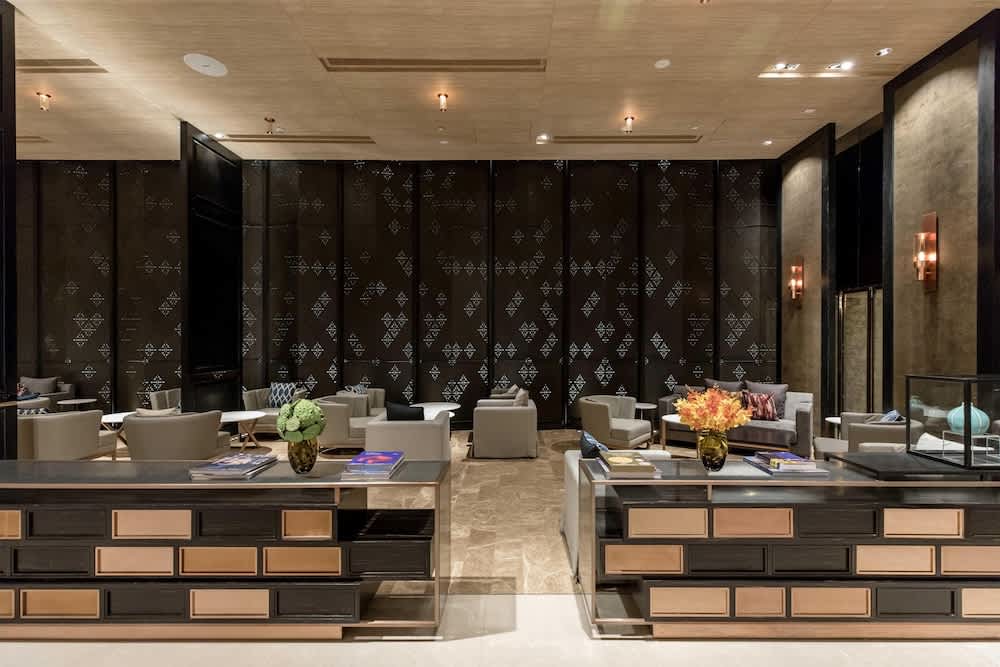 Hyatt Regency Bangkok Sukhumvit 2