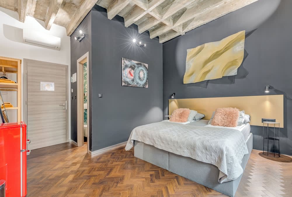Booza 69 Luxury Rooms 1