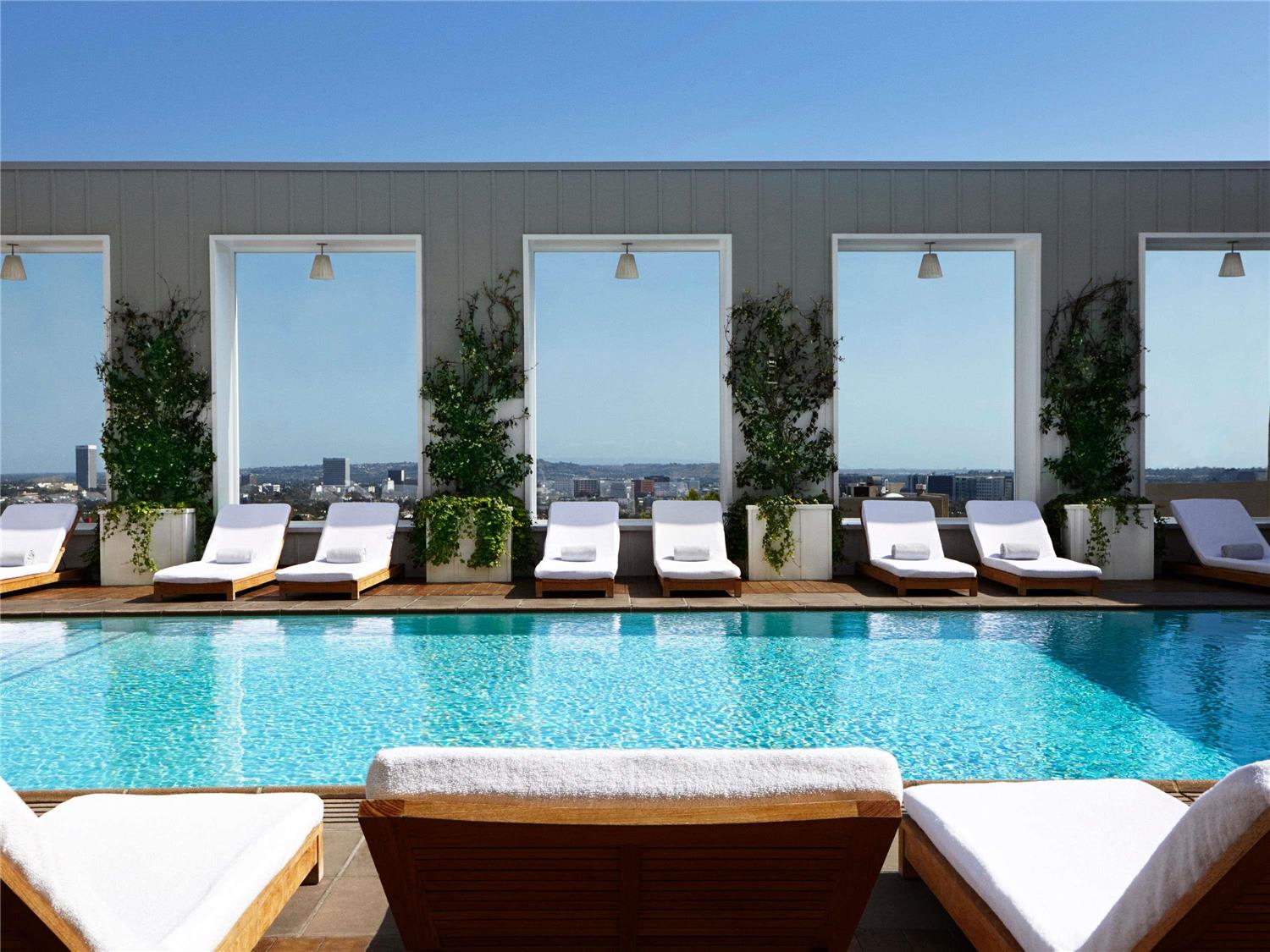 The Valorian Los Angeles, Curio Collection by Hilton 1